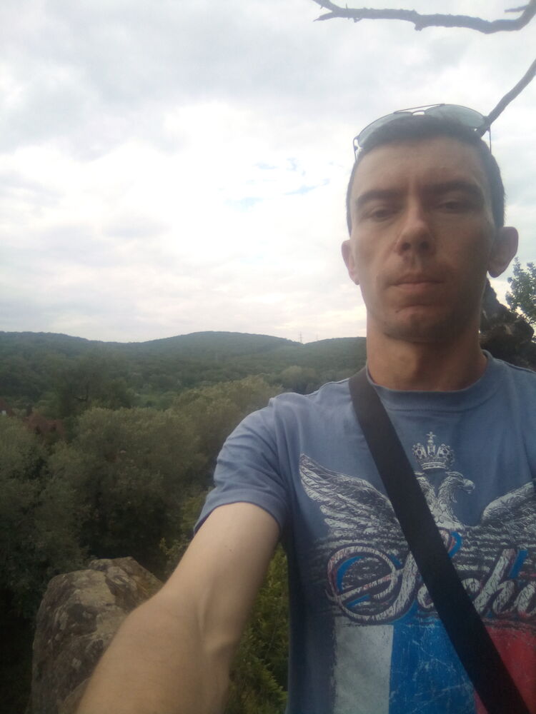  37552980  , 41 ,     