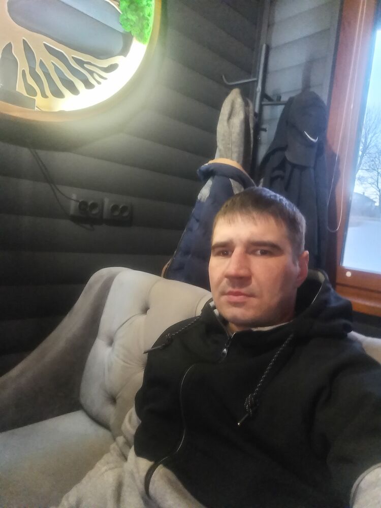  41947370  , 33 ,    