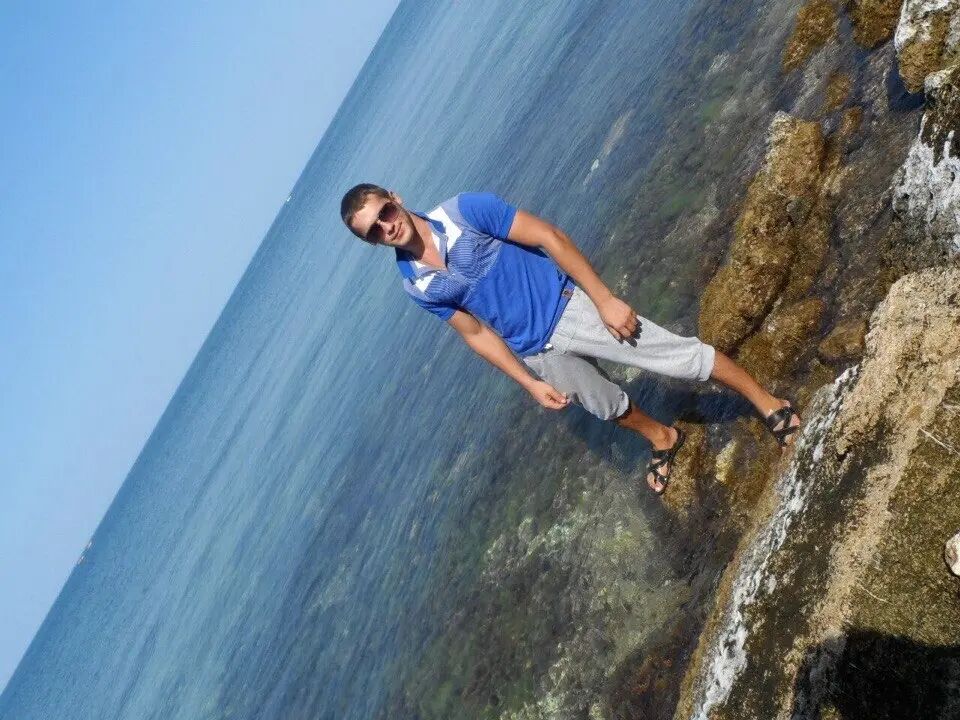  37184350  Andrey, 33 ,    