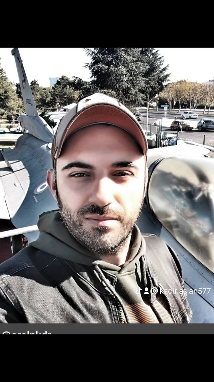  40013790  Kadir, 38 ,    