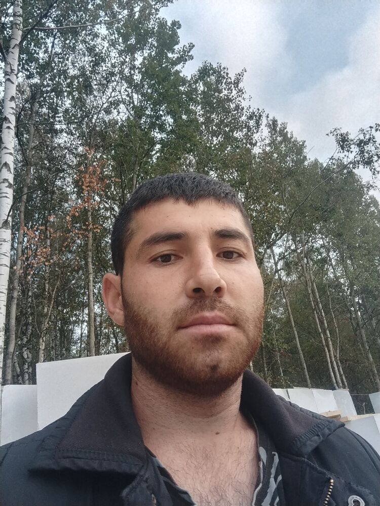  46283060  Bahriddin, 27 ,    