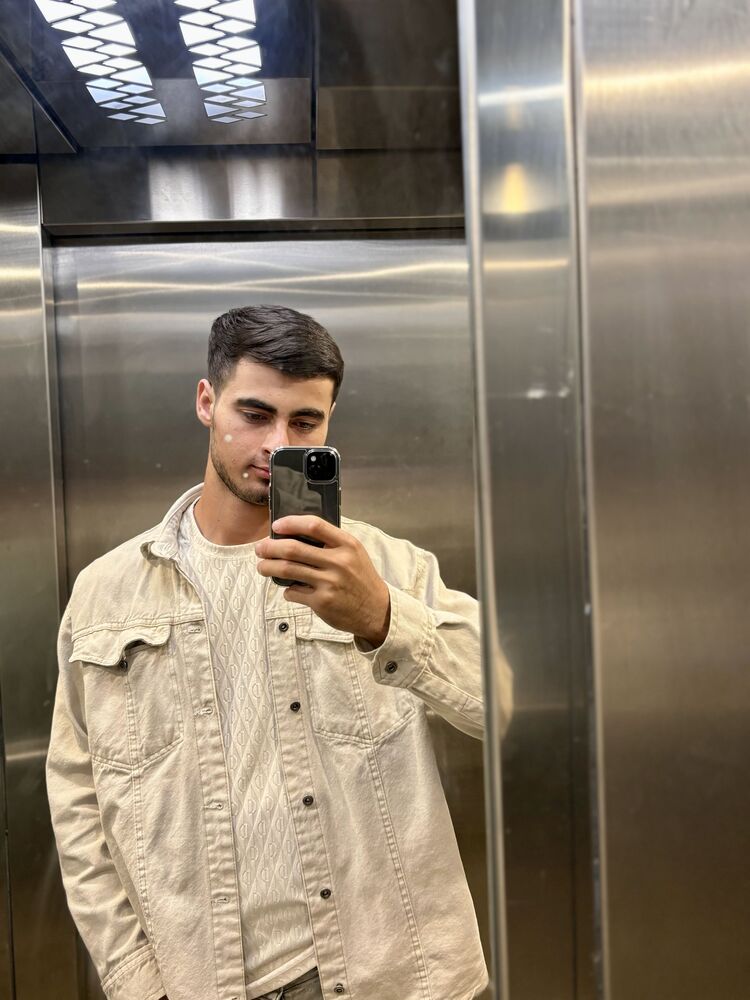  47095630  , 24 ,     