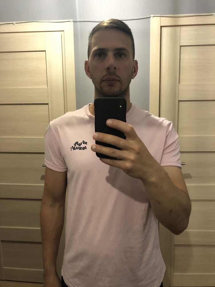  -,   Federico, 39 ,   ,   , c 