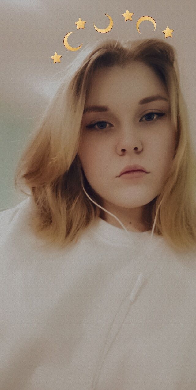  33234540  Ksenia, 20 ,    