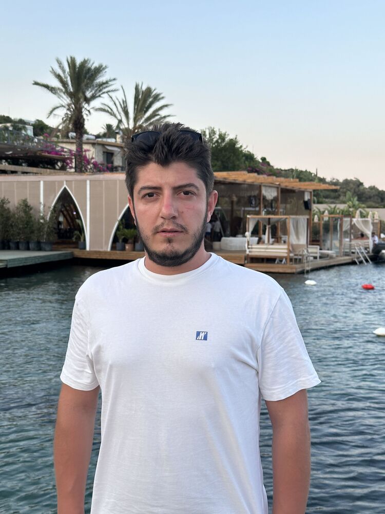  47377070  Selim, 29 ,    