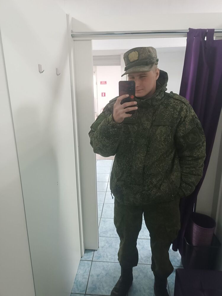  51081920  Timofey, 21 ,    
