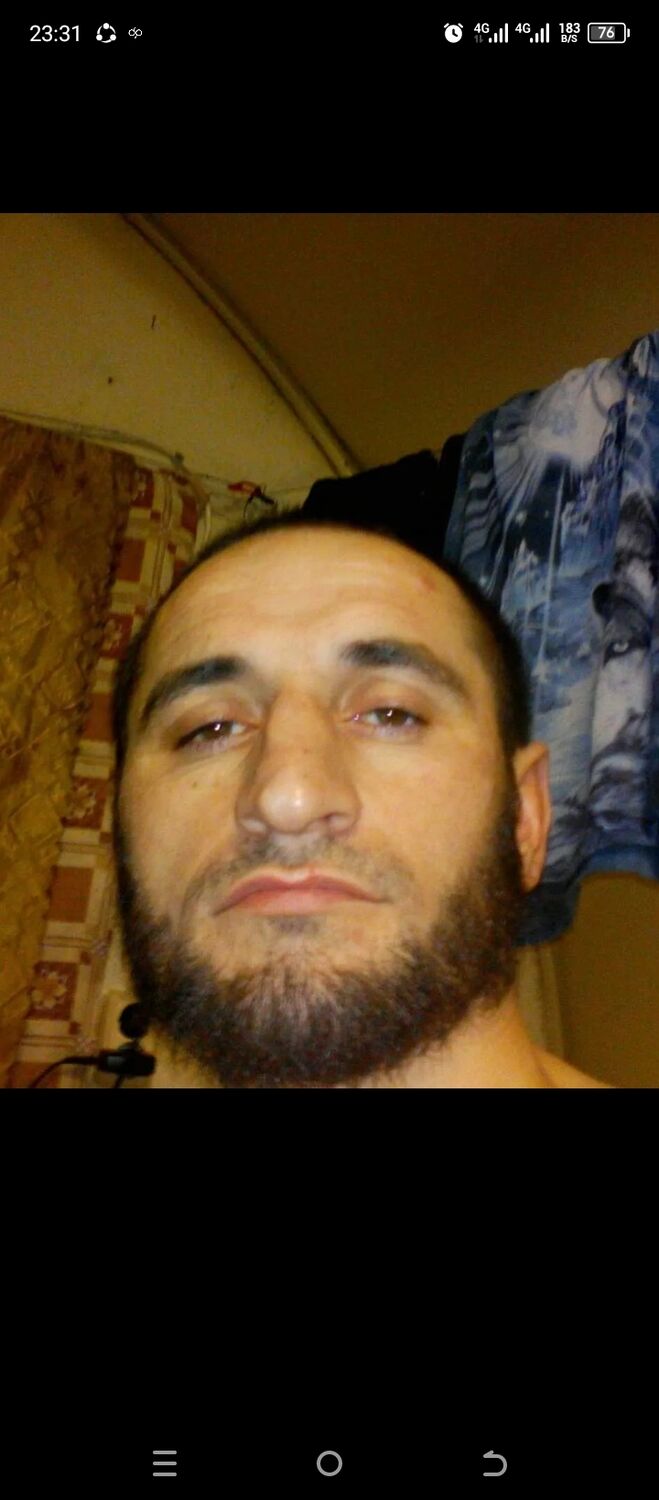 38000400  Ruslan, 42 ,    