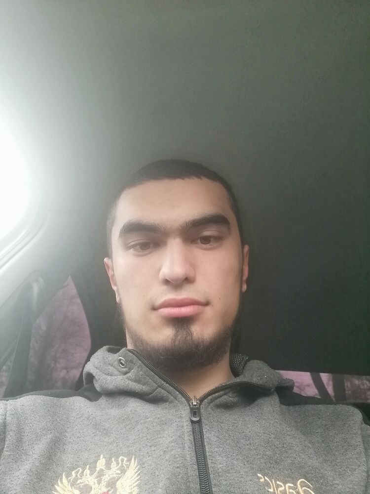  -,   Ali, 24 ,   ,   