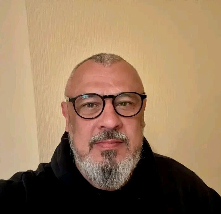 ���� 55897020 ������� Luca Albert, 52 ����, ���� ���������� � �����