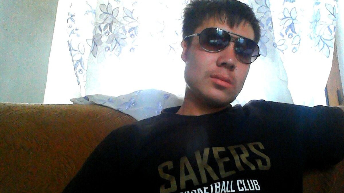  4695010  Rozimuhammad, 31 ,    