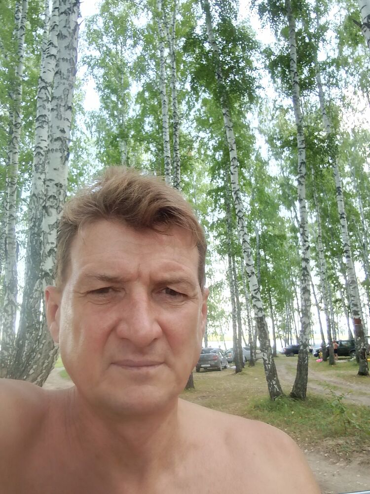  48571390  Oleg, 57 ,    