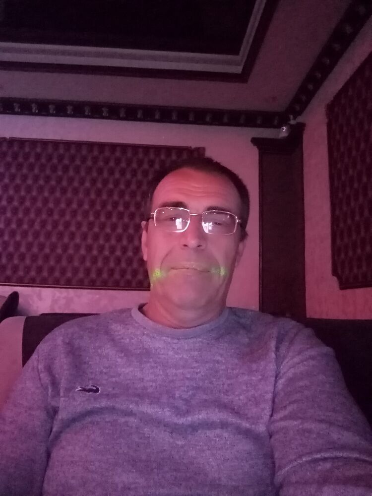 43048280  , 54 ,    