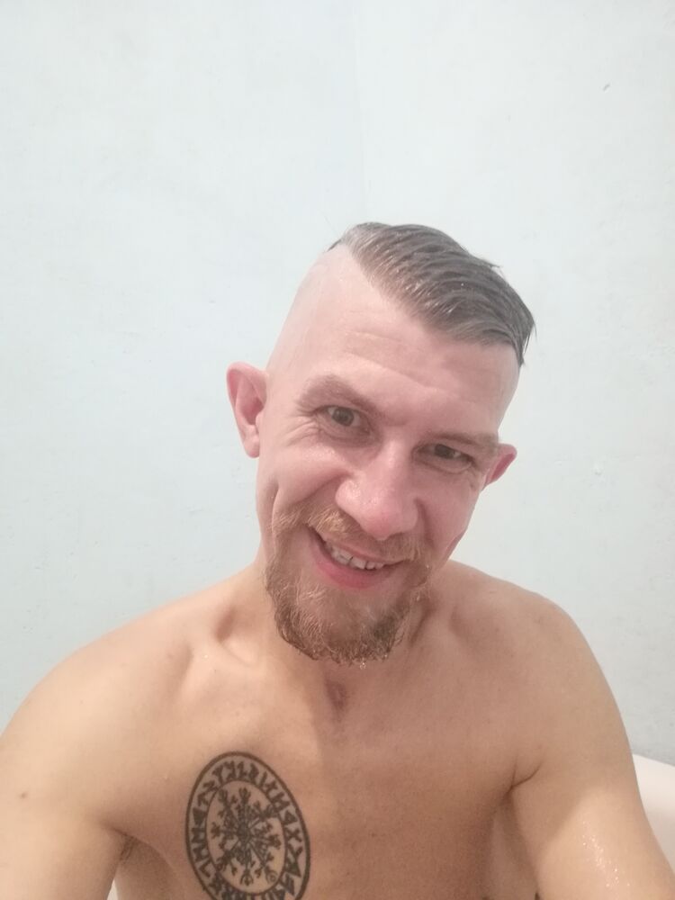  24285660  , 42 ,    