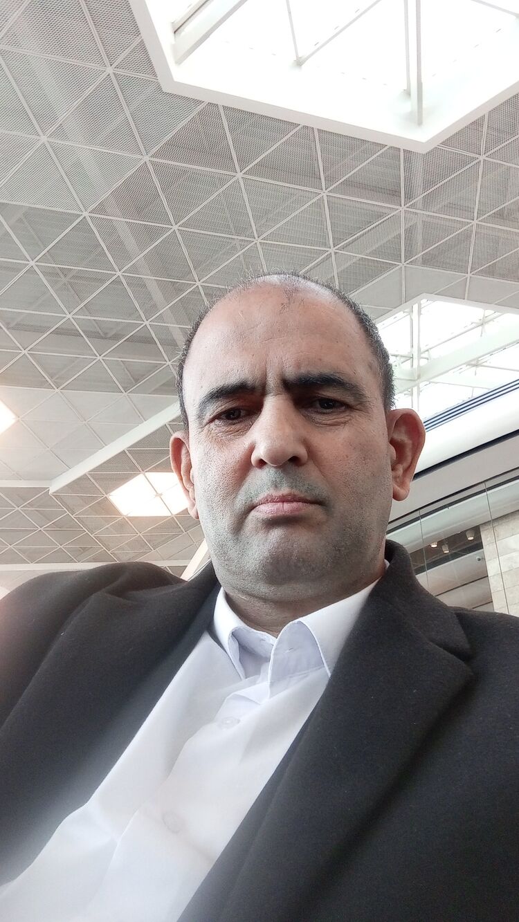  50755140  Amrah, 50 ,    