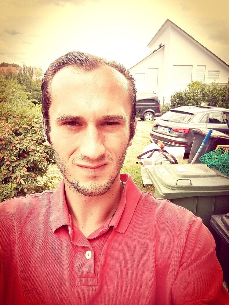  ,   Ismail, 32 ,   ,   , c 