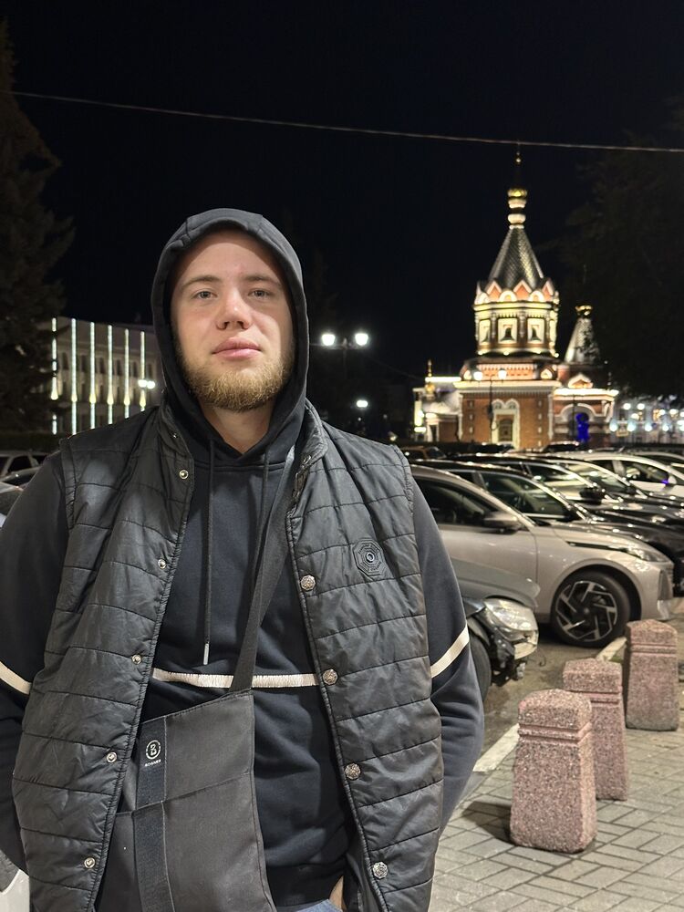  53364390  Klemashev, 23 ,    