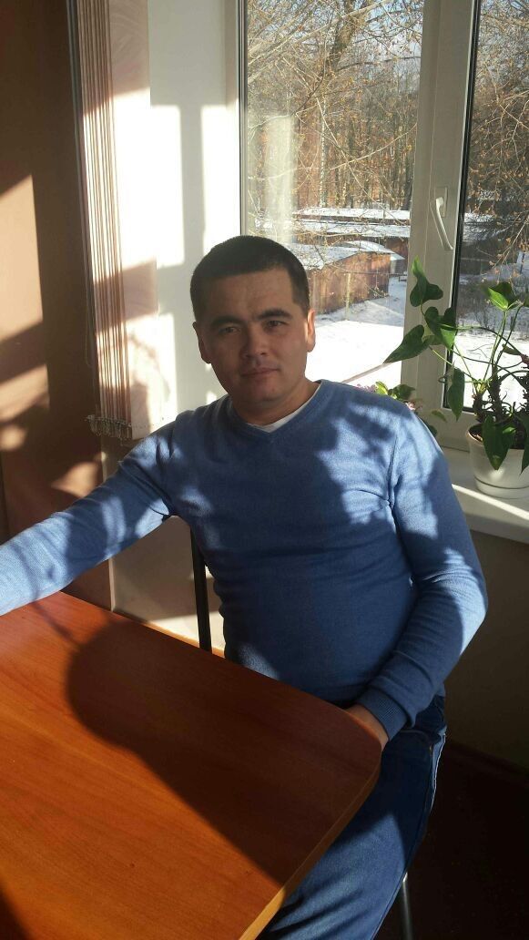  9310990  Slava, 32 ,    