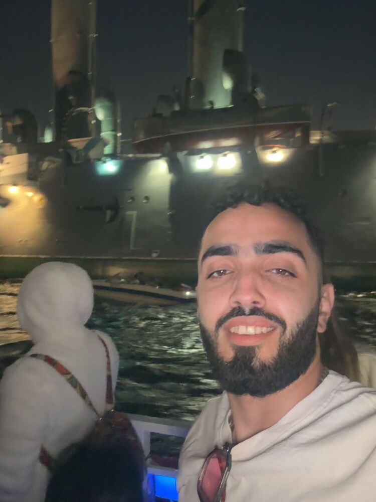  53694280  , 28 ,    