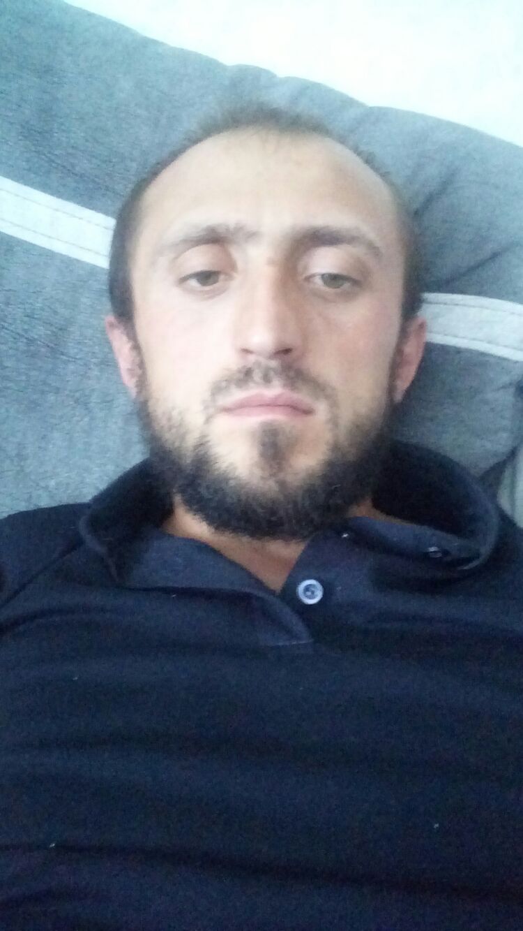  23706880  David, 34 ,    