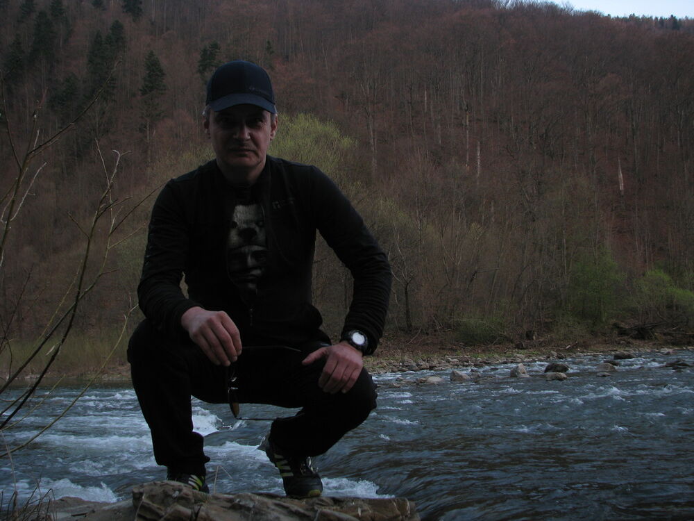  9261230  Andriy, 49 ,    -