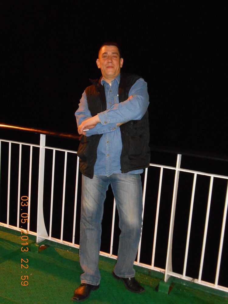  5904090  Denis, 47 ,    