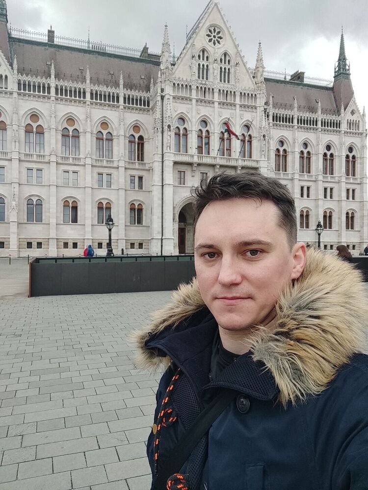  26071790  Vlad, 34 ,    