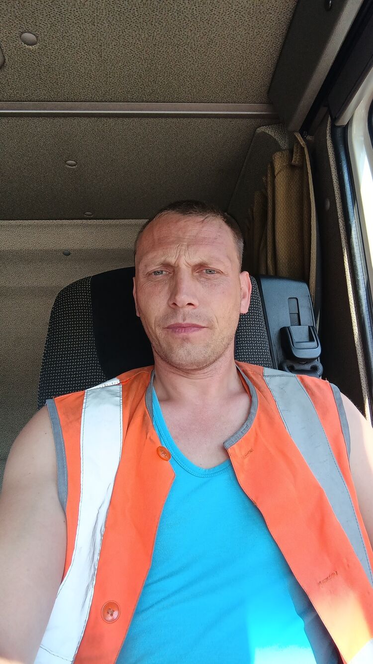  54531500  Igorenty, 37 ,    