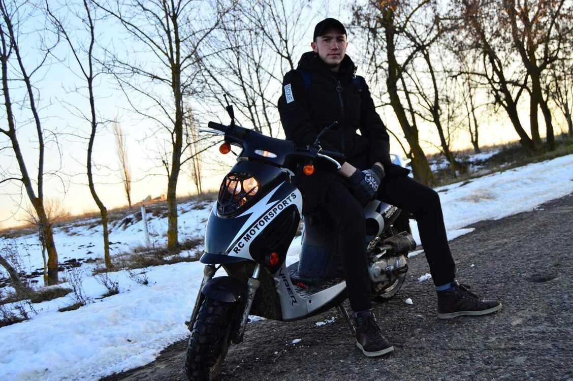  ,   Vasile, 28 ,   