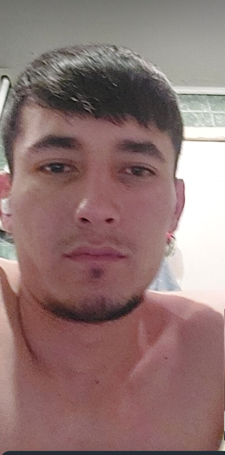  33658730  Ruzamat, 26 ,    