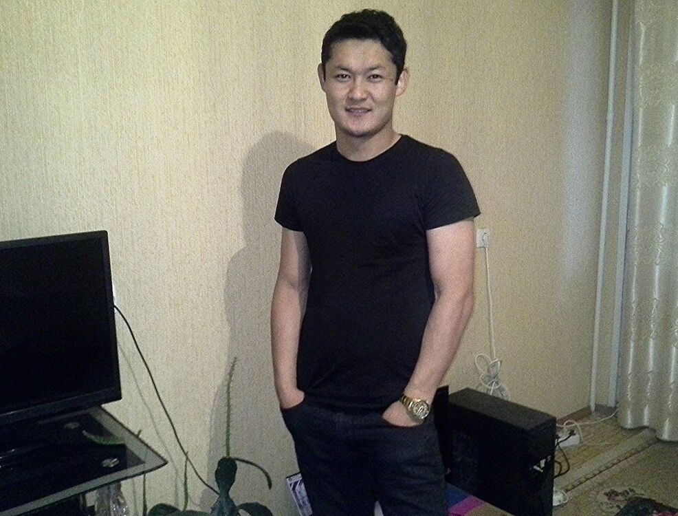  ,   Elmart, 37 ,   