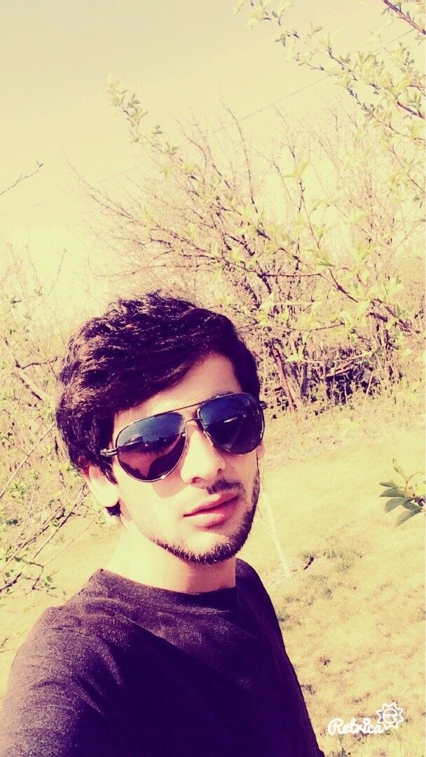  9715950  Aziz, 31 ,    
