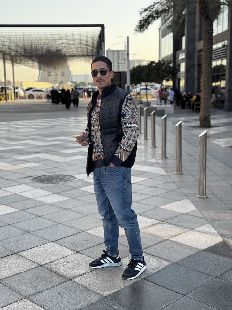  Half Moon Bay,   Mahmoud, 30 ,   ,   