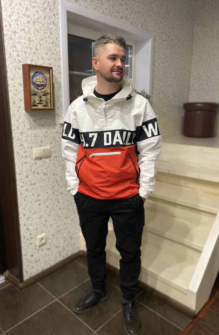  ,   Rus, 38 ,   c 
