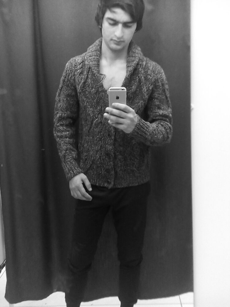  8716110  Federiko, 30 ,    