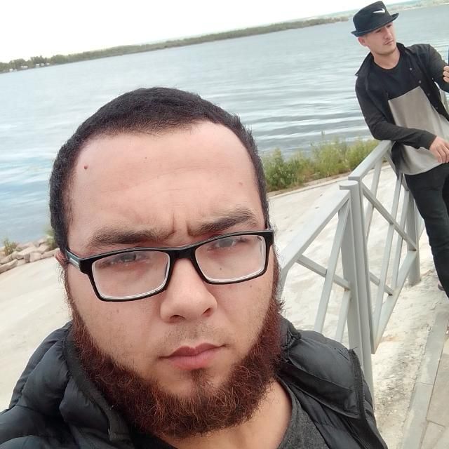  37906510  , 28 ,    