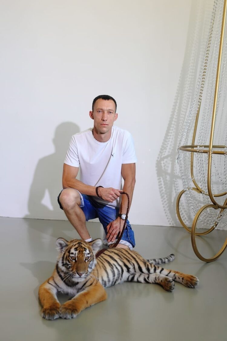 ���� 56189700 ������� �����, 42 ����, ���� ���������� � �������