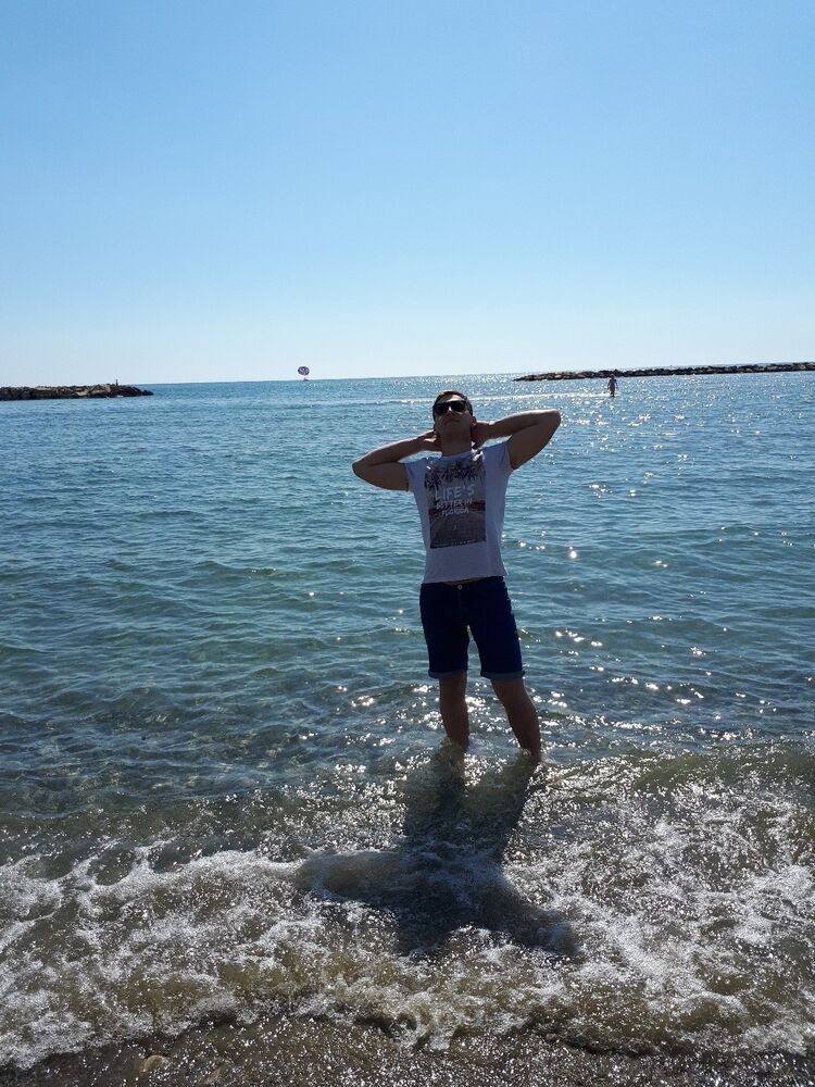  ,   Konstantin, 33 ,   ,   , c 