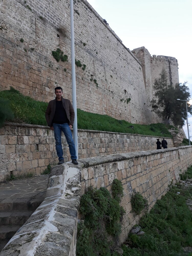  16742740  M, 37 ,    Limassol