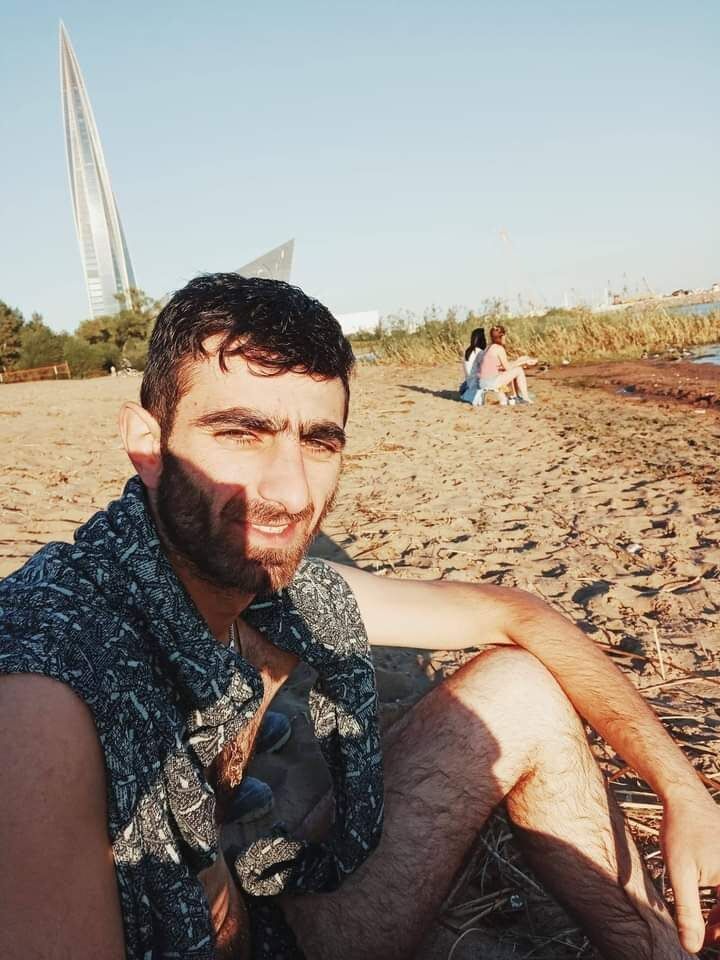  ,   Makso, 31 ,   ,   , c 