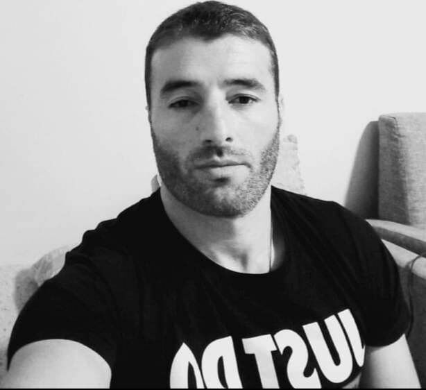  37333640  Levan, 35 ,    