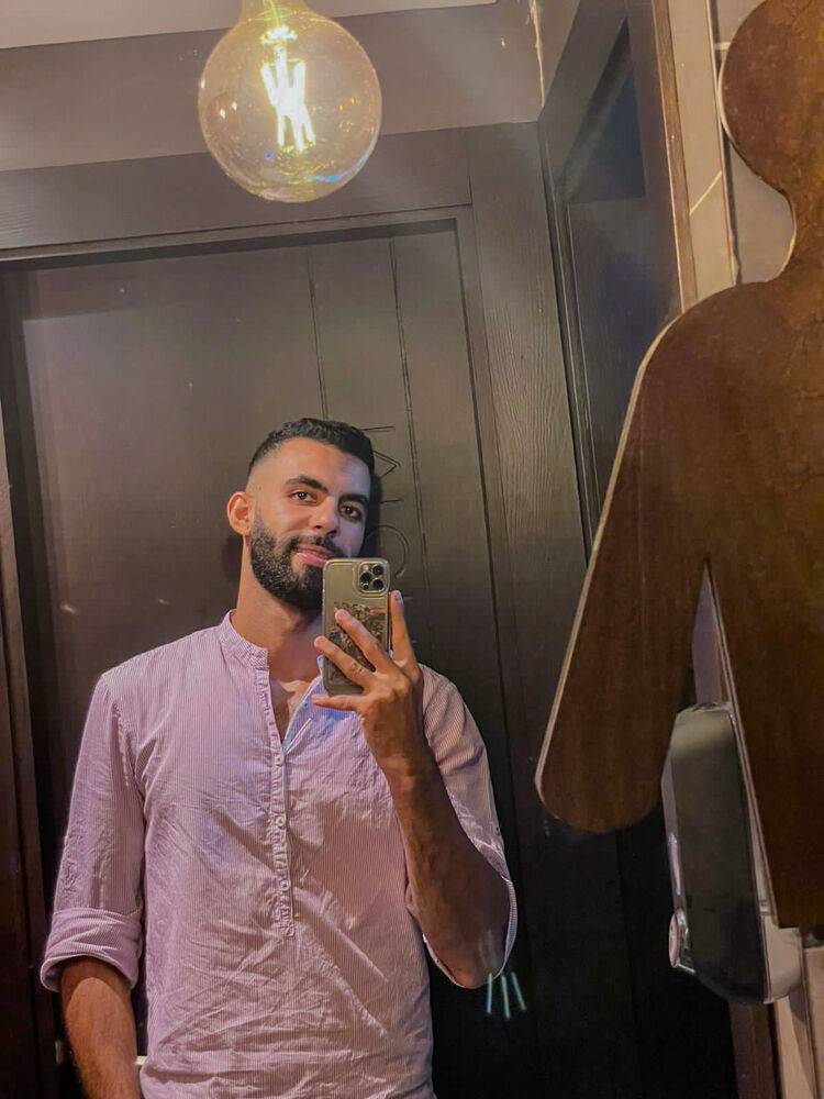  ,   Yasser, 27 ,   ,   