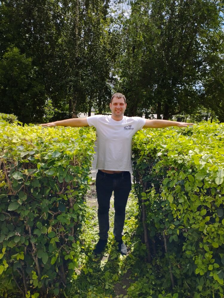  ,   Pavel, 36 ,   ,   