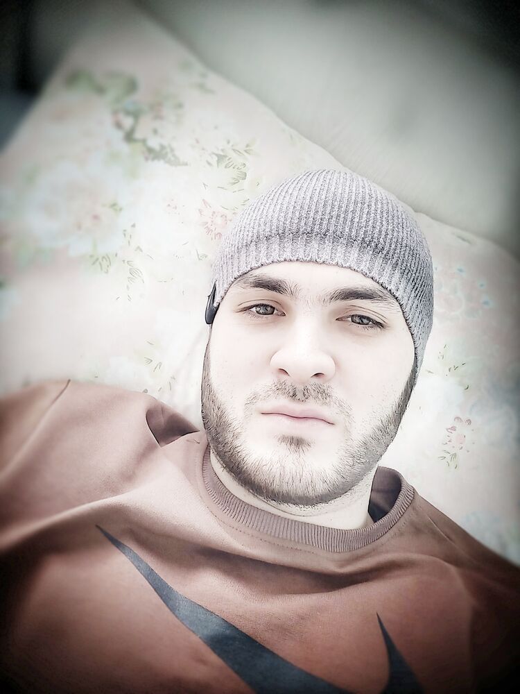 44638640  Zuxriddin, 27 ,    