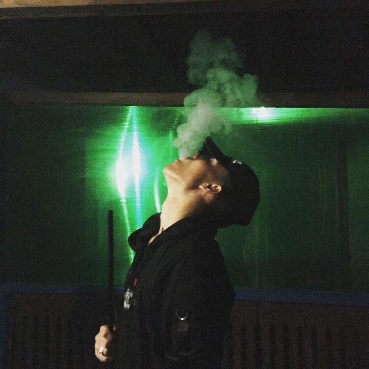  18087140  , 25 ,    