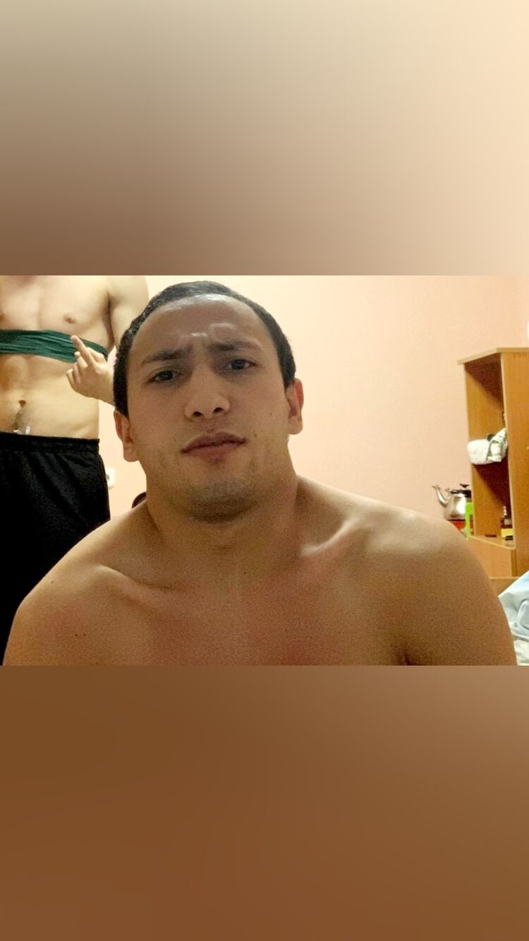  ,   Alik, 32 ,   ,   , c 