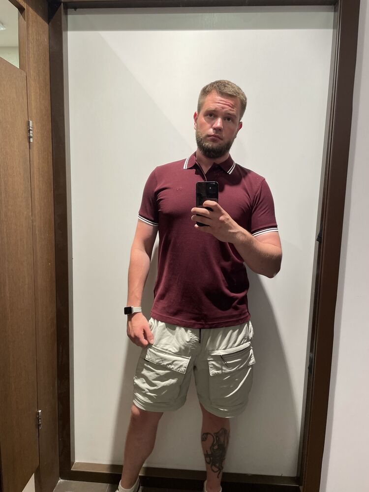  54118100  Nikita, 30 ,     