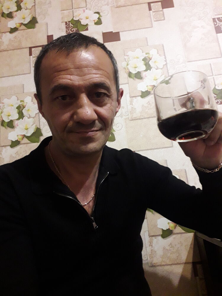  39478930  Vahe, 51 ,    