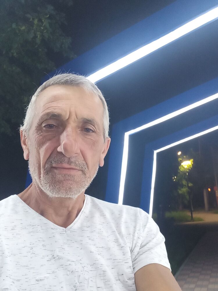  36787660  AVETIS, 49 ,    