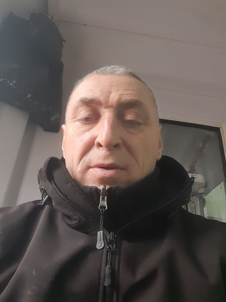  32593540  , 50 ,    