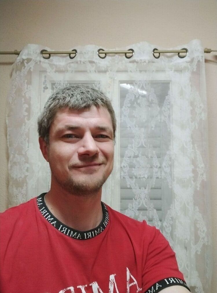  ,   Sasha, 42 ,   ,   , c 
